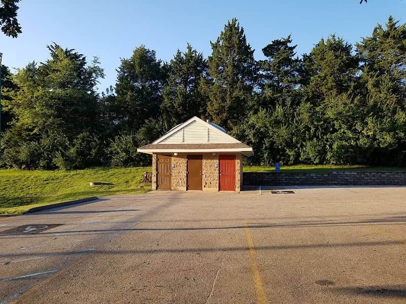 Lake School Park - Image 2