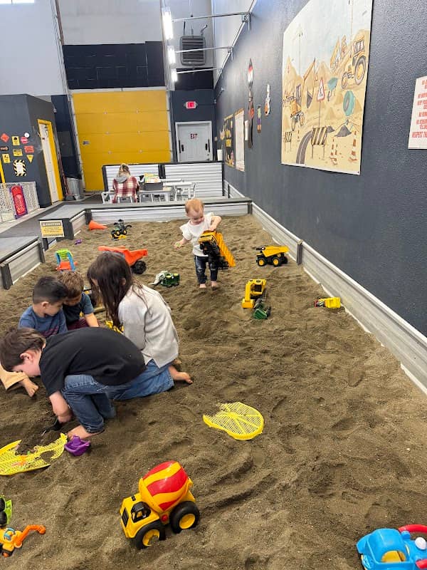 Dig N' it Kid Zone - Image 1