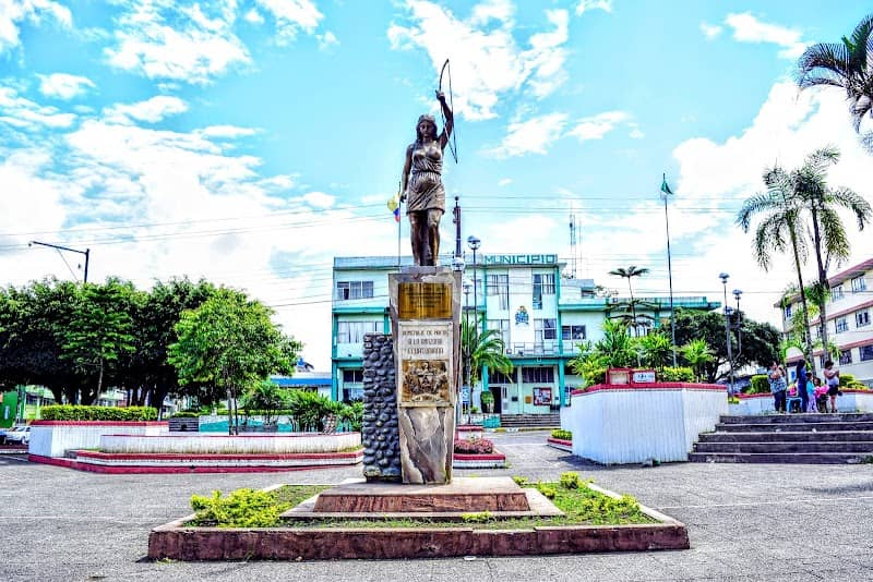 Parque Central De Macas - Image 1