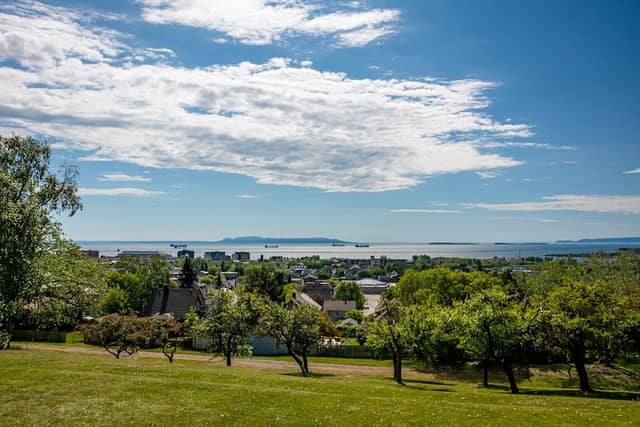 Hillcrest Park - Image 1