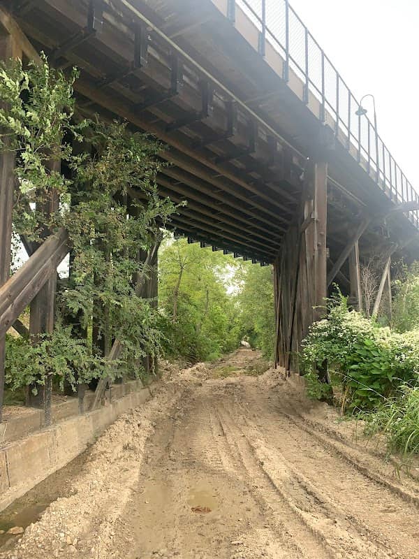 Rock Island Trail - Railroad Street Trailhead - Image 1