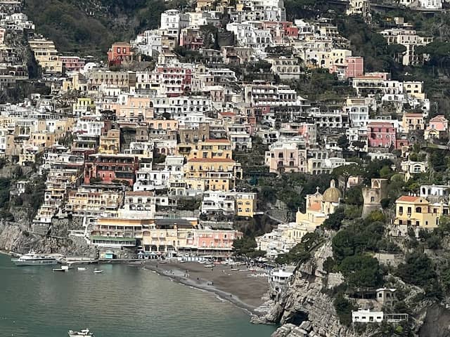 Viewpoint.8-Amalfi Dr - Image 3