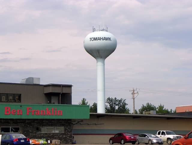 Tomahawk Water Tower - Image 2