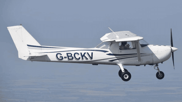 Gamston Flying School - Image 1