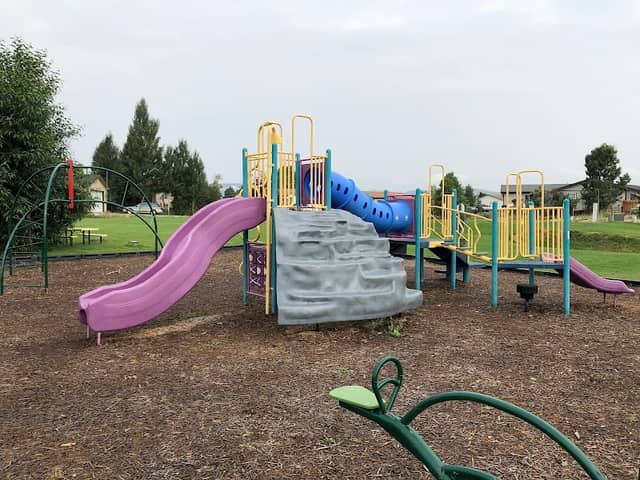 Morales Park - Image 2