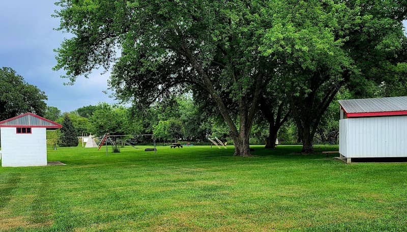 Riverside Park - Image 1