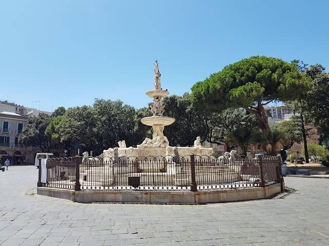 Orion fountain - Image 1