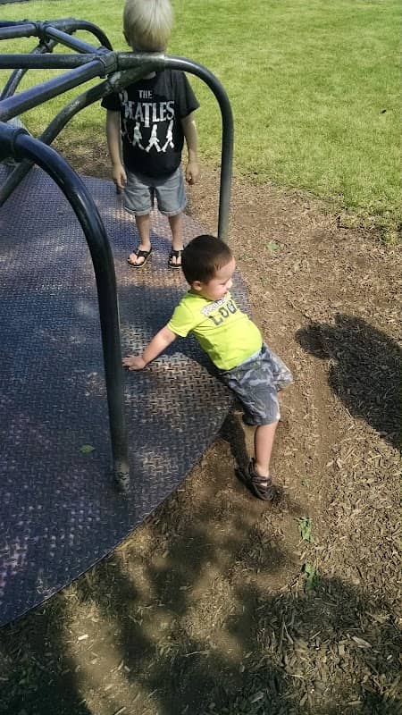 LaBarge Park - Image 2