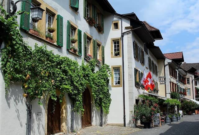 Dorfgasse Twann - Image 1