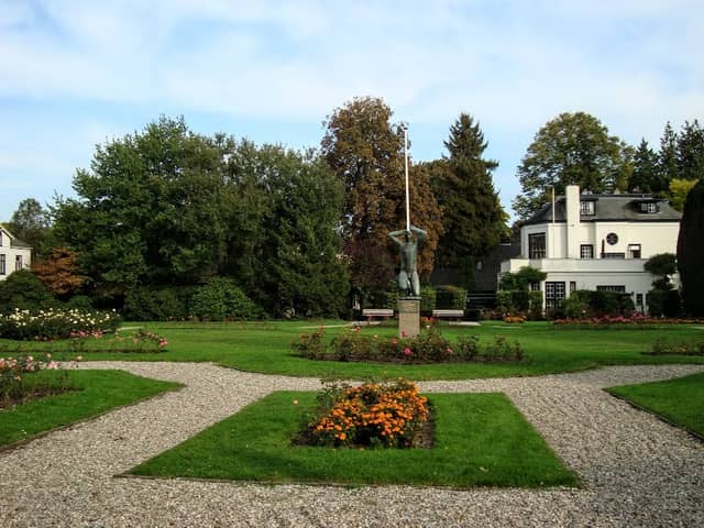 Rosarium Hilversum - Image 1