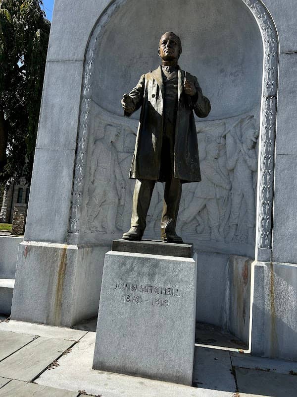 Champion of Labor Sculpture - Image 1