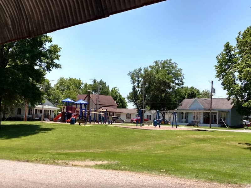 Campbell Hill Il - Image 1