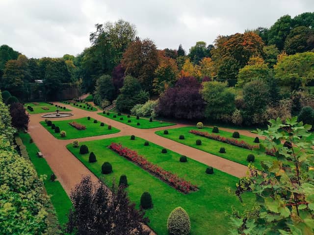 de Saint-Omer Public Garden - Image 2