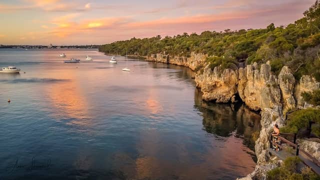 Blackwall Reach Cliffs - Image 1