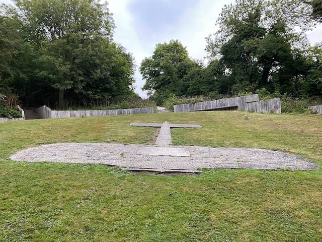 Blériot Memorial - Image 1