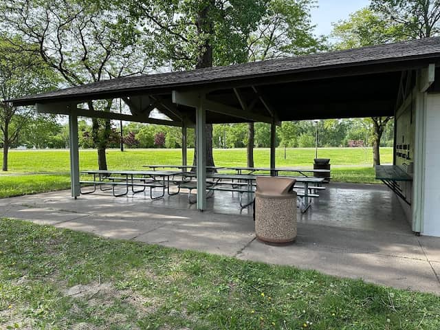 Riverside Lions Park - Image 1