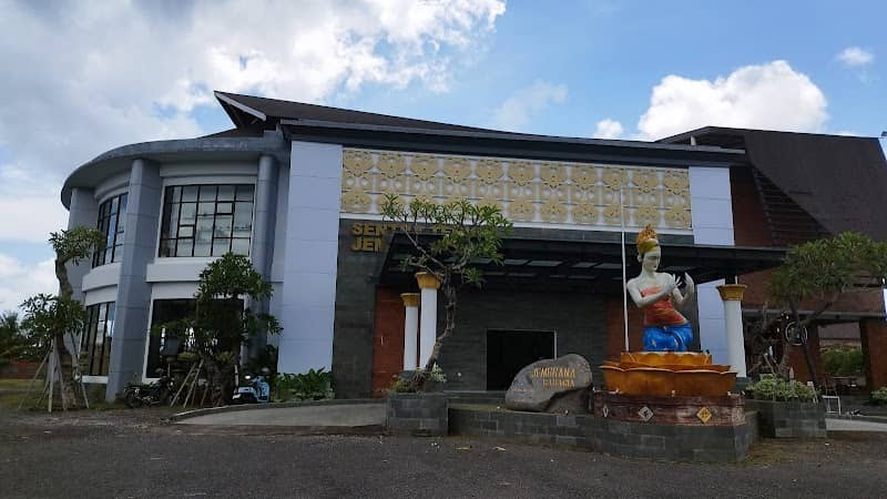Rumah Tenun Jembrana - Image 1