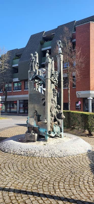 Sagenbrunnen - Image 2