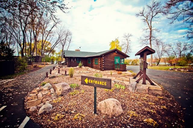 Eden Prairie Outdoor Center - Image 2