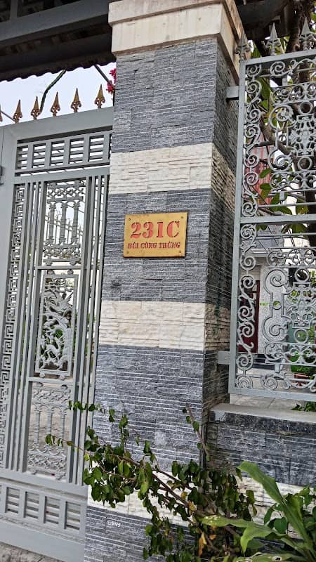 Travel Talk - Image 1