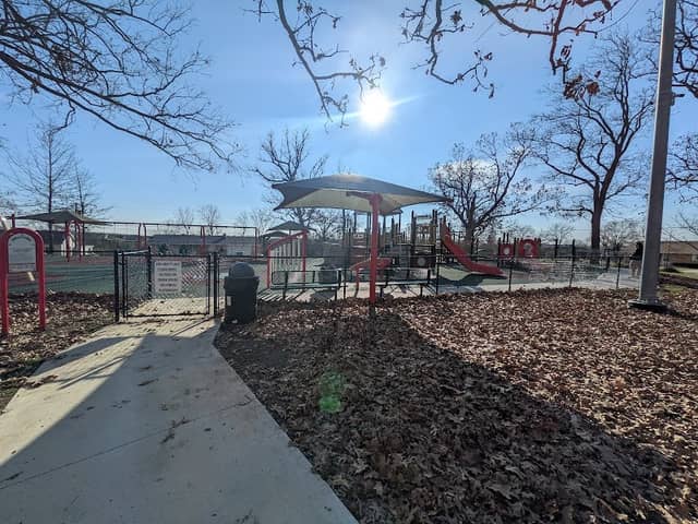 Linn City Park - Image 2