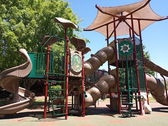 Stoneledge Park - Image 2