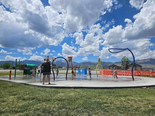 Grantsville City Hollywood Park - Image 2