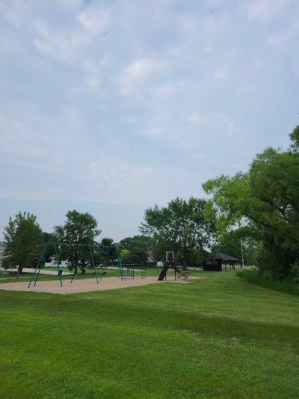 Rolling Ridge Park - Image 1