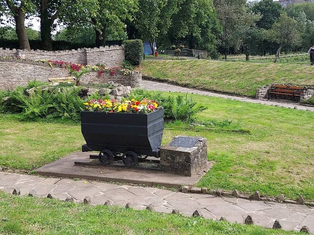 Pontypridd sunken garden - Image 1