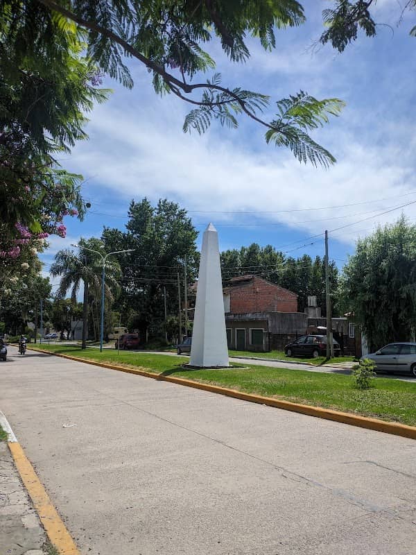 Obelisco de Escobar - Image 1