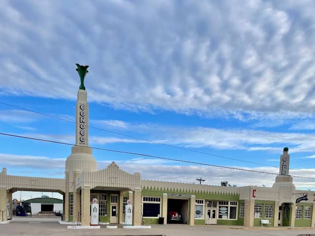 Conoco Tower Station & U-Drop Inn Cafe - Image 1