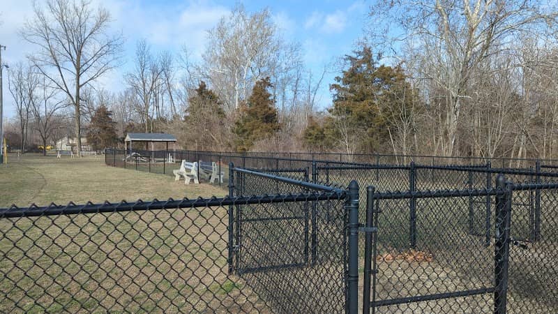 Lakengren Dog Park - Image 2
