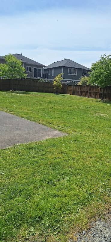 Lakeshore Place Park - Image 2