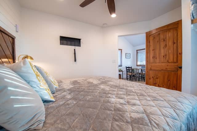 Waco Creekside Resort - Image 2
