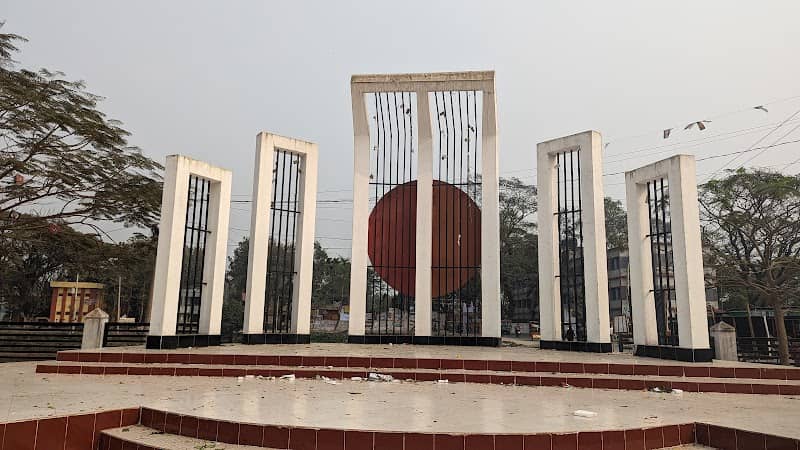 কেন্দ্রীয় শহীদ মিনার - Image 1