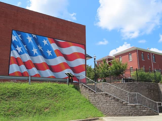Old Glory Mural - Image 1