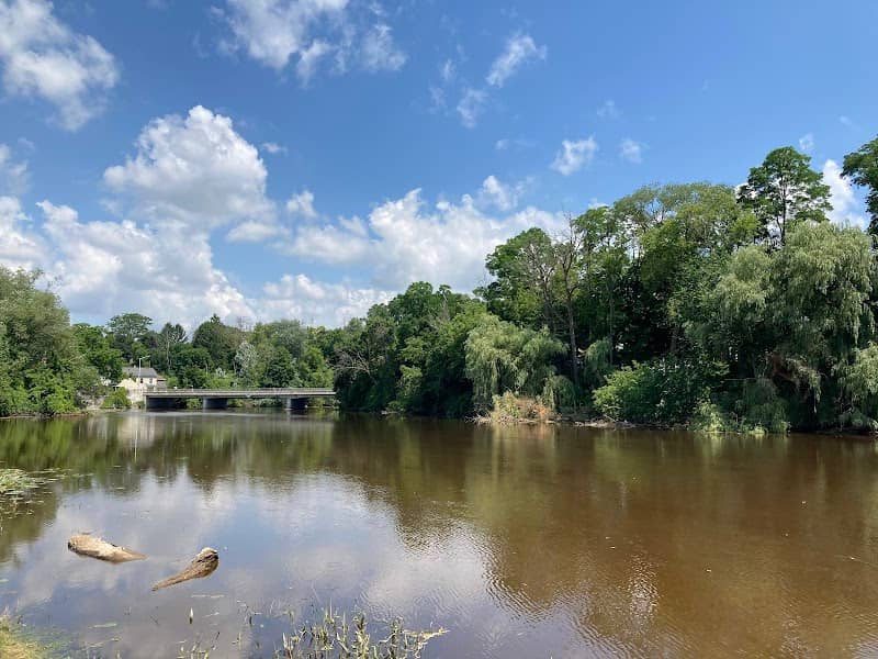 River Park - Image 1