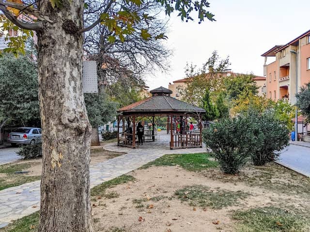Park - Image 1