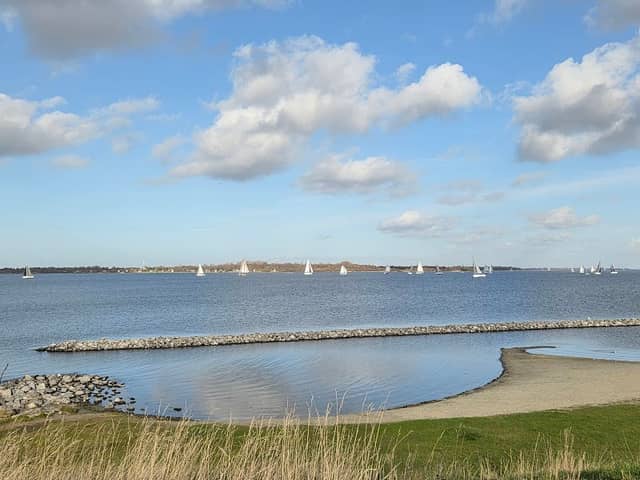 Strand - Image 1