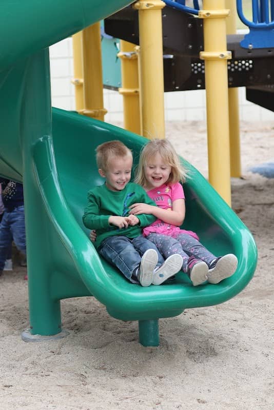 Dos Caminos Park - Image 1