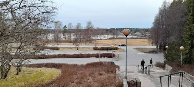 Narvinlahti Lake Side - Image 2