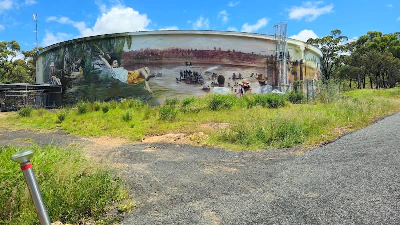 Middlemount Tank Art - Image 1