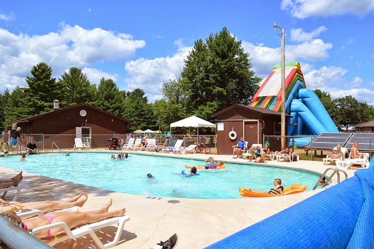Pineland Camping Park - Image 2