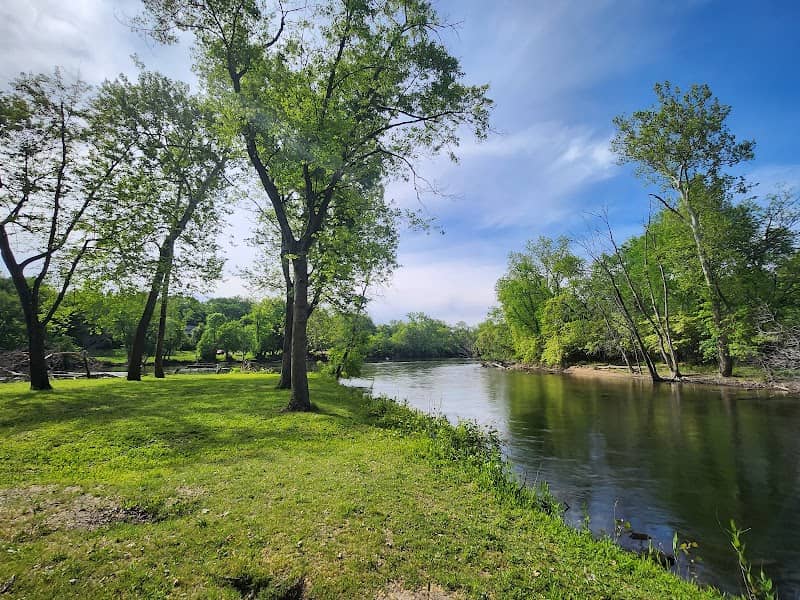 Island Park - Image 1