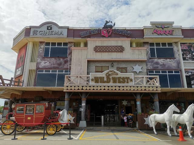 Wild West Cowboy InDoor Theme Park - Image 1