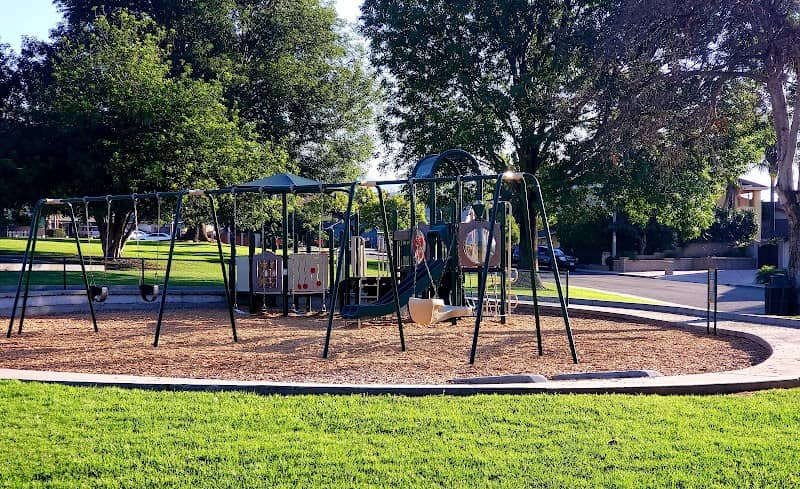 Obregon Park - Image 1