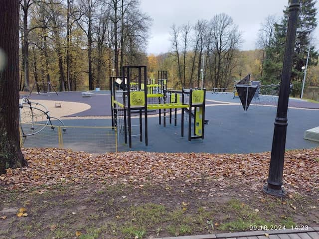 Skitsky ponds - Image 2