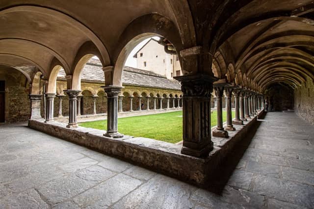 Chiostro romanico di Sant-Orso (XII s.) - Image 2