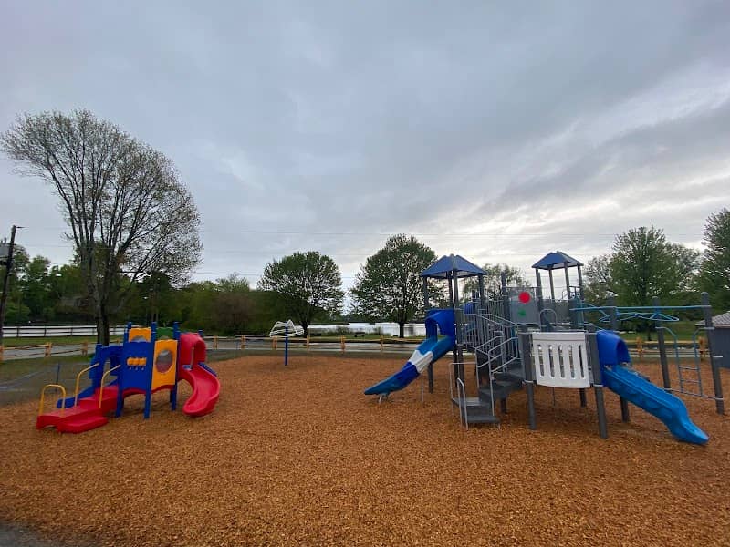 Gardner Memorial Park - Image 1