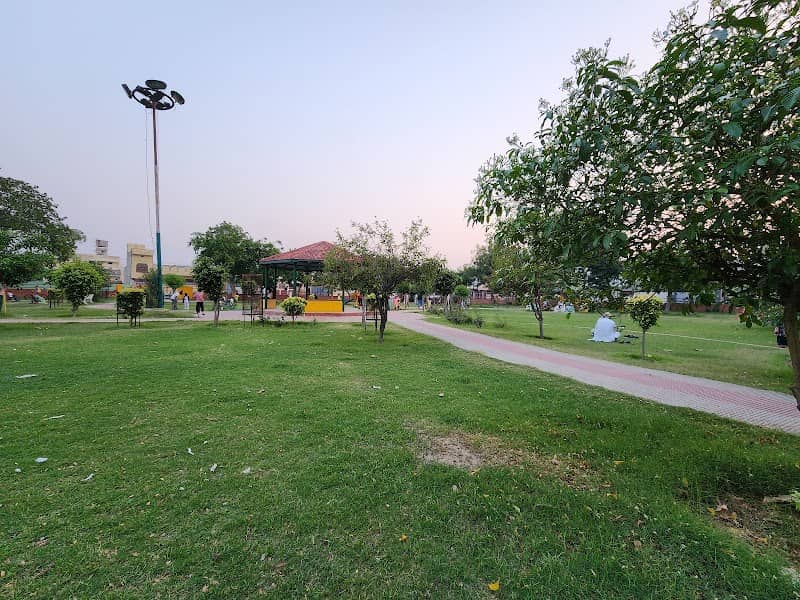 Janta Park - Image 1